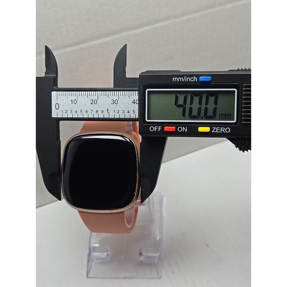 Fitbit Versa 4 GPS Smartwatch Charger Heart Rate Sleep Tracker Wallet No Charger - Picture 5 of 10